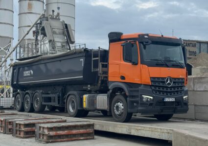 MBZ ACTROS 1